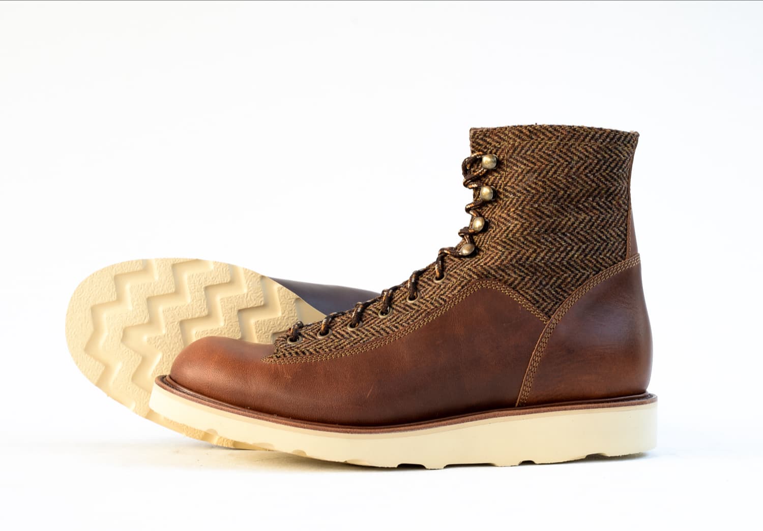 bozeman-tweed-side-sole